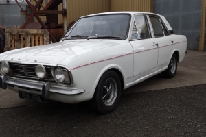 FORD CORTINA 1600E